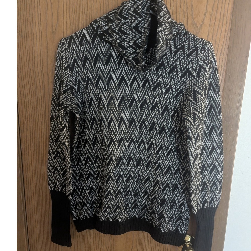 Ellen Tracy Black White Chevron Zig Zag Wool Blend Turtleneck Sweater Textured S